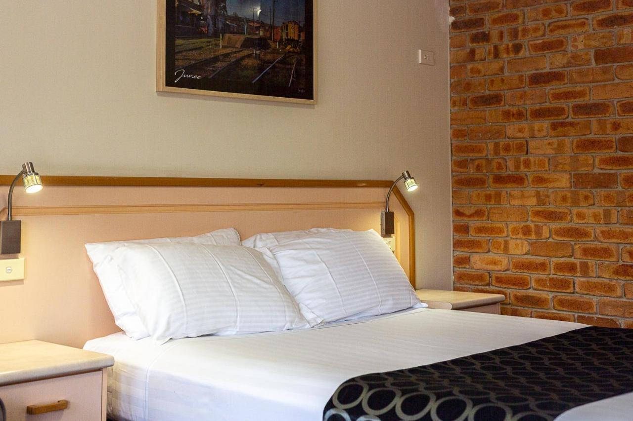 The Crossing Motel Junee Экстерьер фото