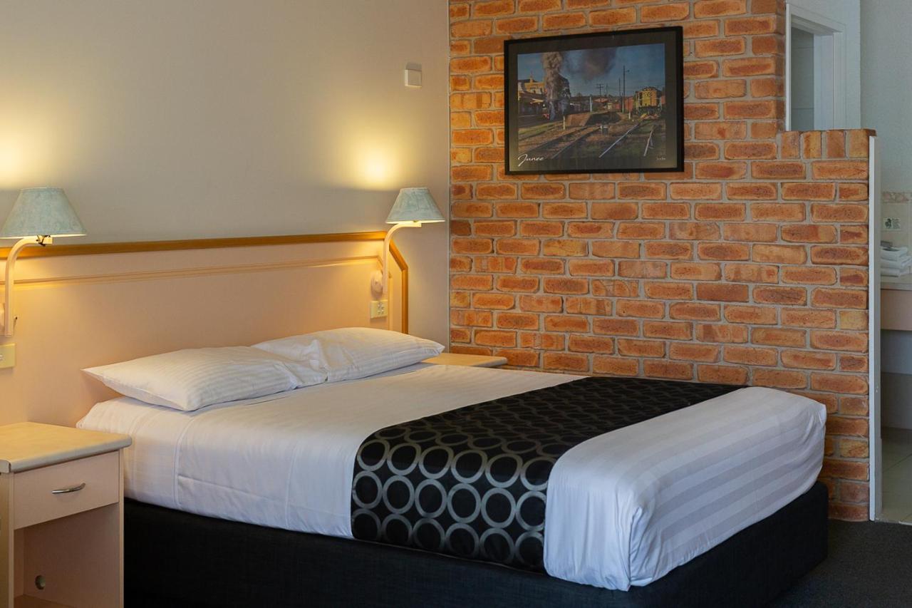 The Crossing Motel Junee Экстерьер фото