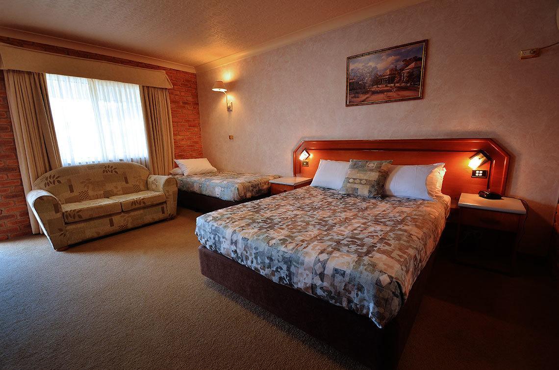 The Crossing Motel Junee Экстерьер фото