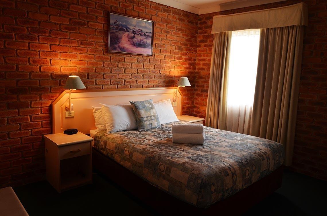 The Crossing Motel Junee Экстерьер фото